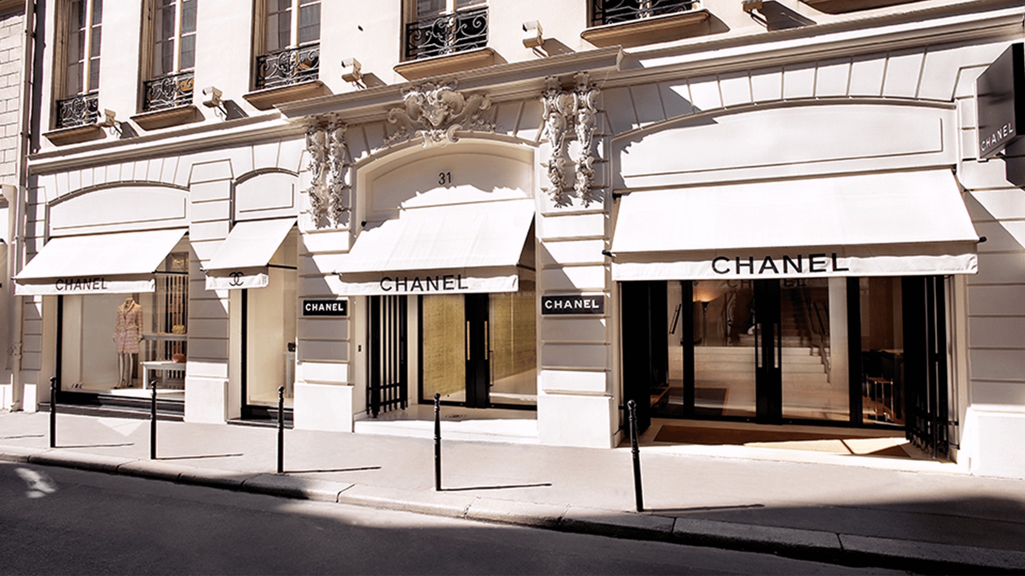 Chanel Fashion House at Mall